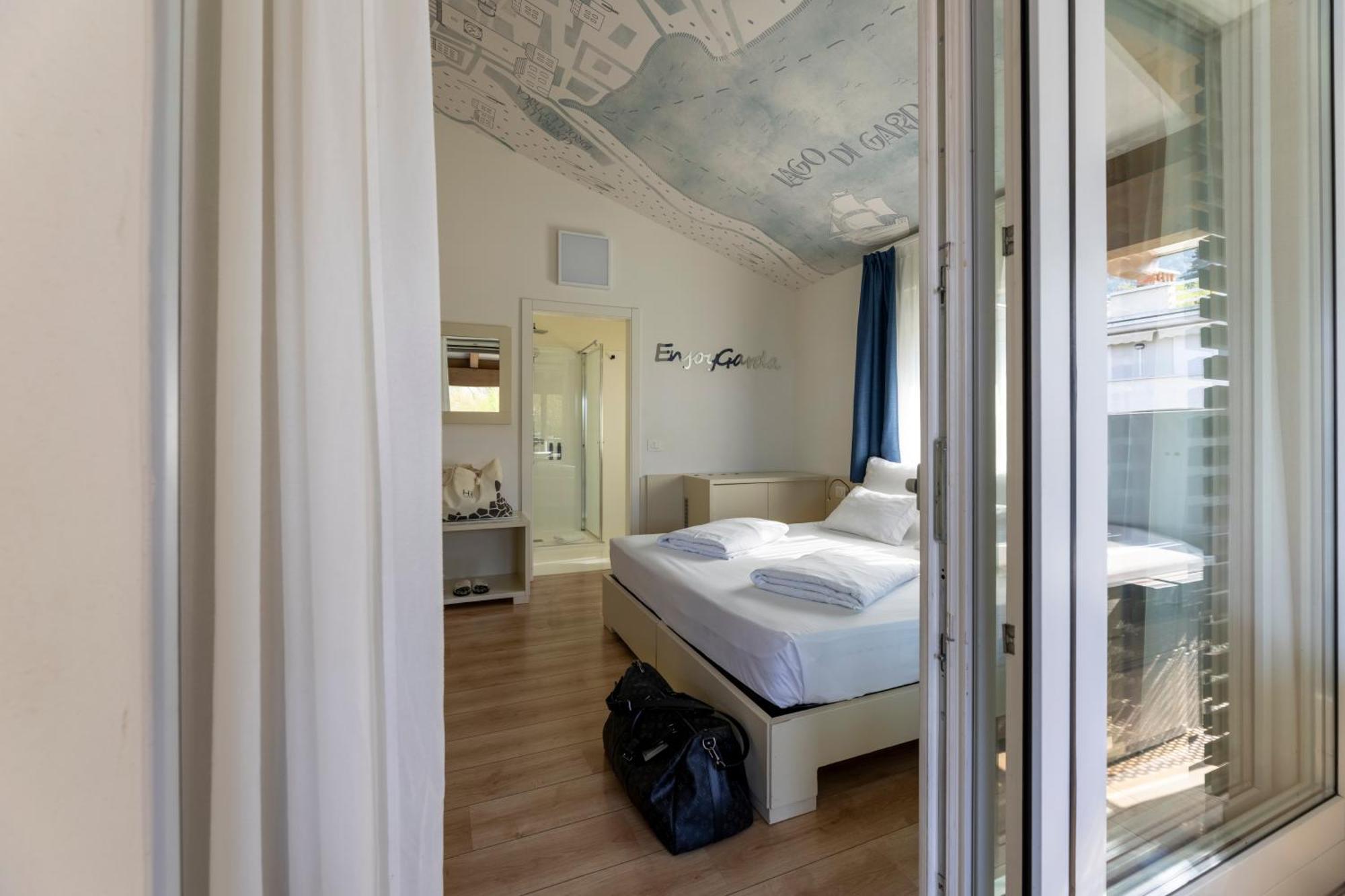 Hi Hotels Torbole - Pool & Spa Torbole Sul Garda Luaran gambar