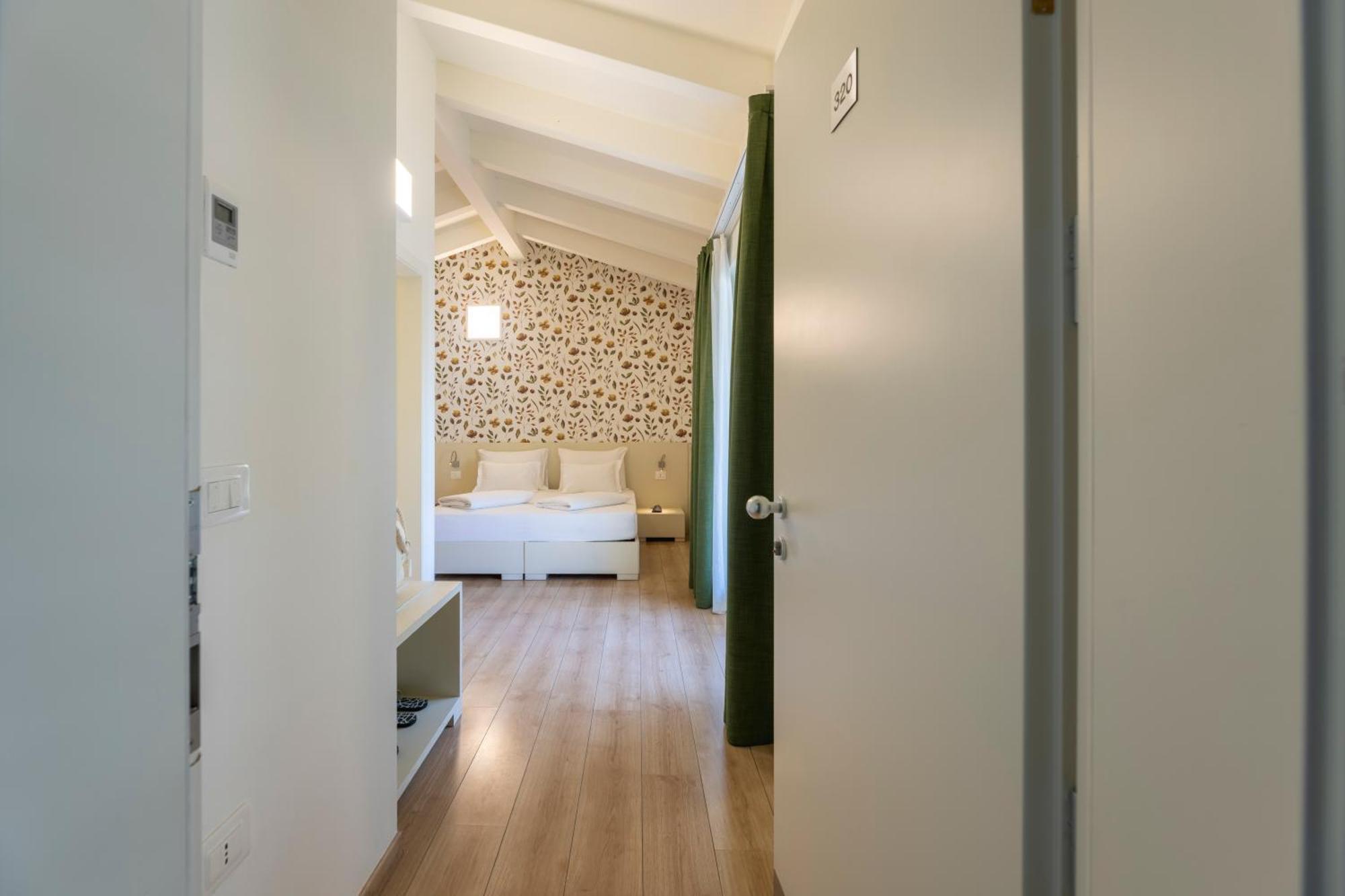 Hi Hotels Torbole - Pool & Spa Torbole Sul Garda Luaran gambar